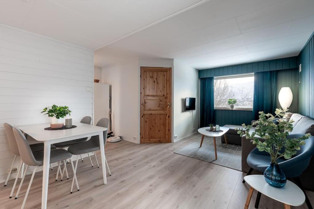 Modern Apartment In The Center Of The Island Tromso Ngoại thất bức ảnh